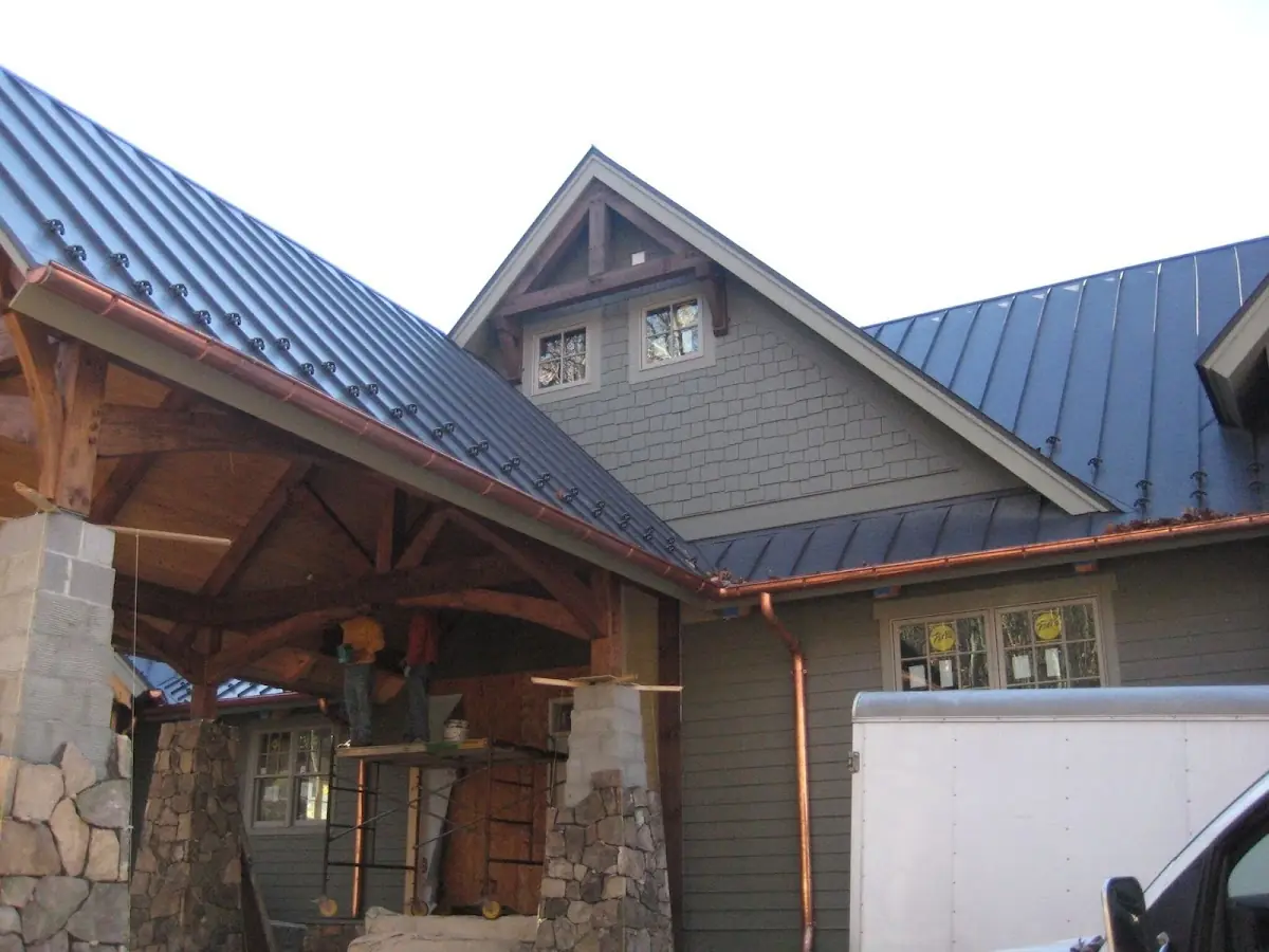 Craftsman Roofing team delivering quality roofing work in Walmo